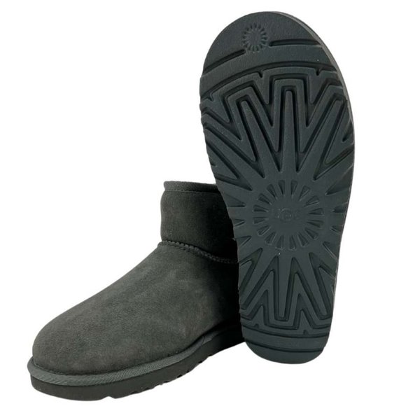 UGG | Women's Classic Mini II Boots | Grey | Size 9 - Picture 6 of 6